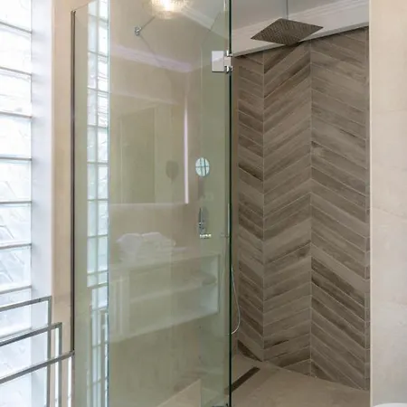 Ormos Luxury Ammos דירה